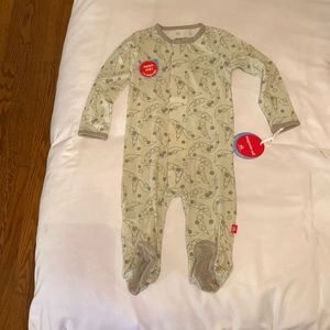 Magnetic Me Footie- Happeaness Modal